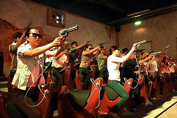 With more than 45 installations worldwide, Desperados combines video game interactivity with 4D-style attractions. Visitors can 
enjoy an experience that is part shooting gallery, part video game and part immersive media attraction