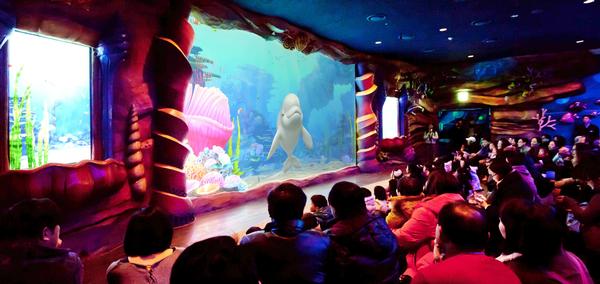 Goddard Group and Lotte World discussed featuring dinosaurs or ghosts before deciding on belugas
