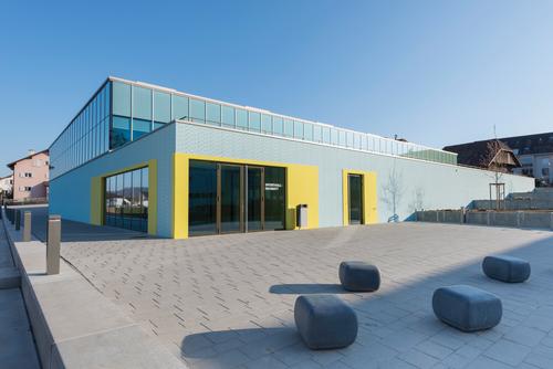 The simple design was chosen to appeal to the community and reduce costs / Sue Baer Fotografie