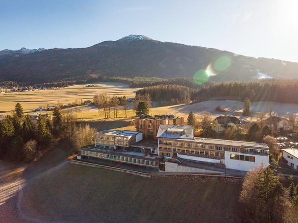 Lanserhof Lans has undergone a renovation and expansion by architect Christoph Ingenhoven