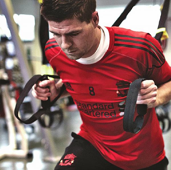 Liverpool FC and Manchester City players use TRX equipment 