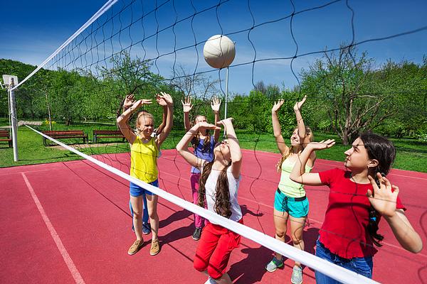 Movement skills such as jumping, throwing, catching and balancing all contribute to physical, cognitive & social development