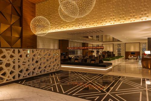 The lobby of the Sheraton Grand Dubai has been designed as a wide open social space / Sheraton