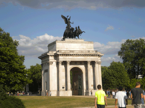 Wellington Arch reopens as London's 'latest exhibition space'