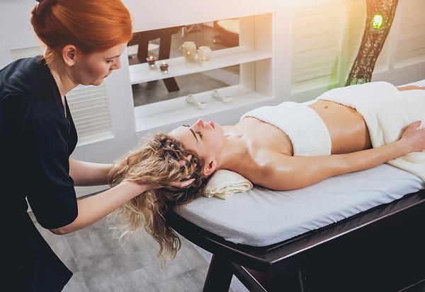 The aim of the study is to understand the reasons for the 32,930 vacant therapist positions in the US / Romaset/shutterstock