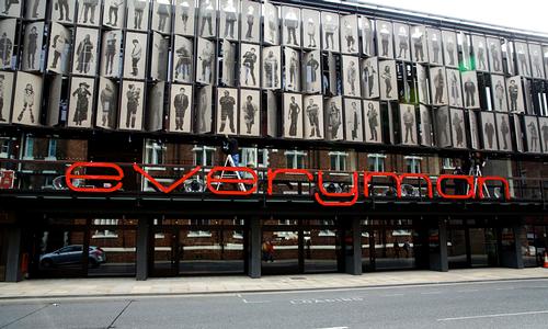 Haworth Tompkins 'Everyman Theatre' has been an architectural star of 2014 / Haworth Tompkins