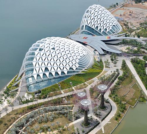 The Gardens by the Bay in Singapore is one of many high-profile sustainable developments Atelier Ten have consulted on / Atelier Ten