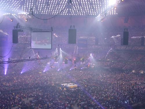 The dome set an all-time record attendance of 67,925 hosting WrestleMania X-Seven / Wikipedia.com