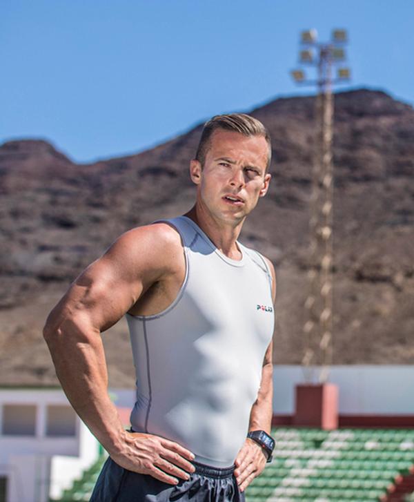 The sleeveless Polar shirt replaces the need for a chest strap monitor