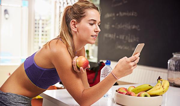 People expect to control everything from their phones / shutterstock