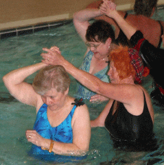 Aqua-ceilidh causes a splash in Edinburgh