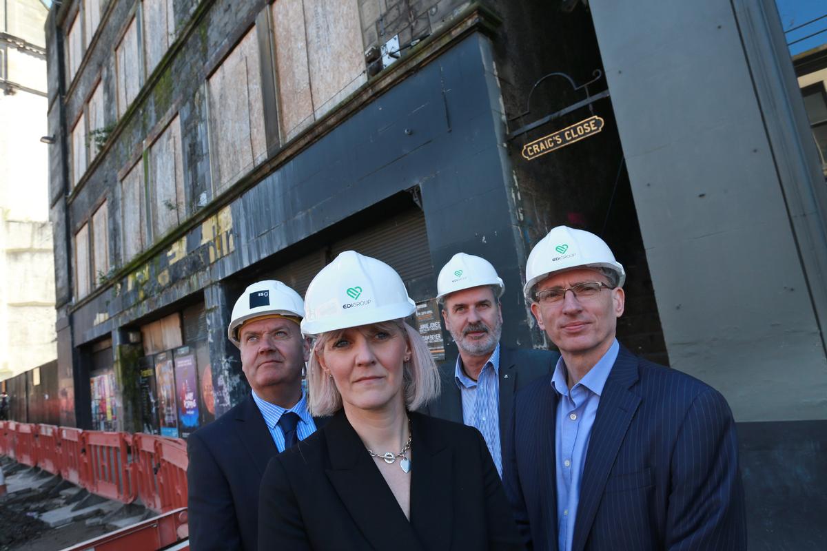 Allan Currie, Senior Contracts Manager from ISG; Lynn Smith, Head of Development – Corporate at The EDI Group; Cllr Gavin Barrie and Eric Adair, Operations and Finance Director at The EDI Group / EDI Group