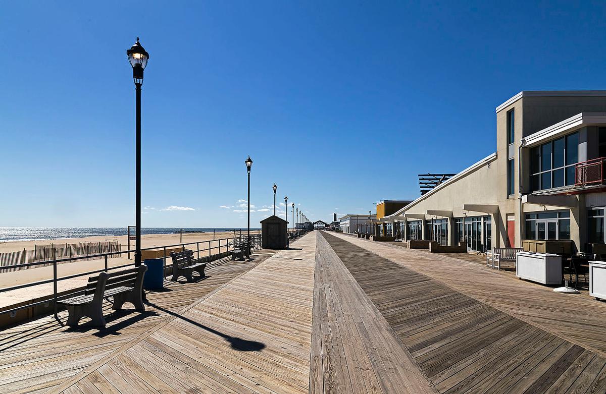 The town's beach and boardwalk are at the heart of the regeneration project / Acroterion