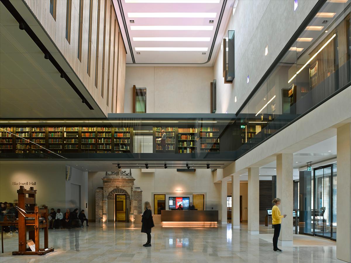 The main lobby of the library has been re-opened to the public with a first floor glazed mezzanine / James Brittain