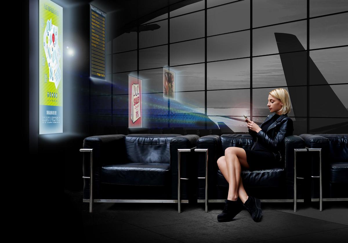 With LinkRay, data is transmitted through light sources directly to an app / Panasonic With LinkRay, data is transmitted through light sources directly to an app / Panasonic