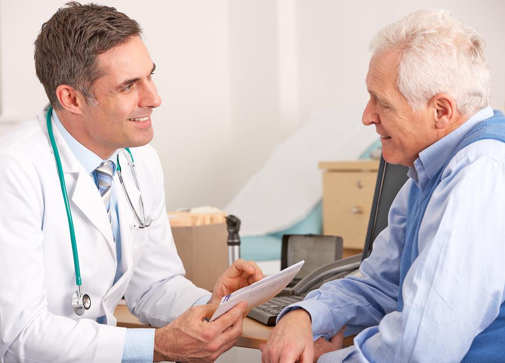 GPs want to be confident that they can refer patients to a physical activity professional who has the ability to train them appropriately / © shutterstock/Monkey Business Images