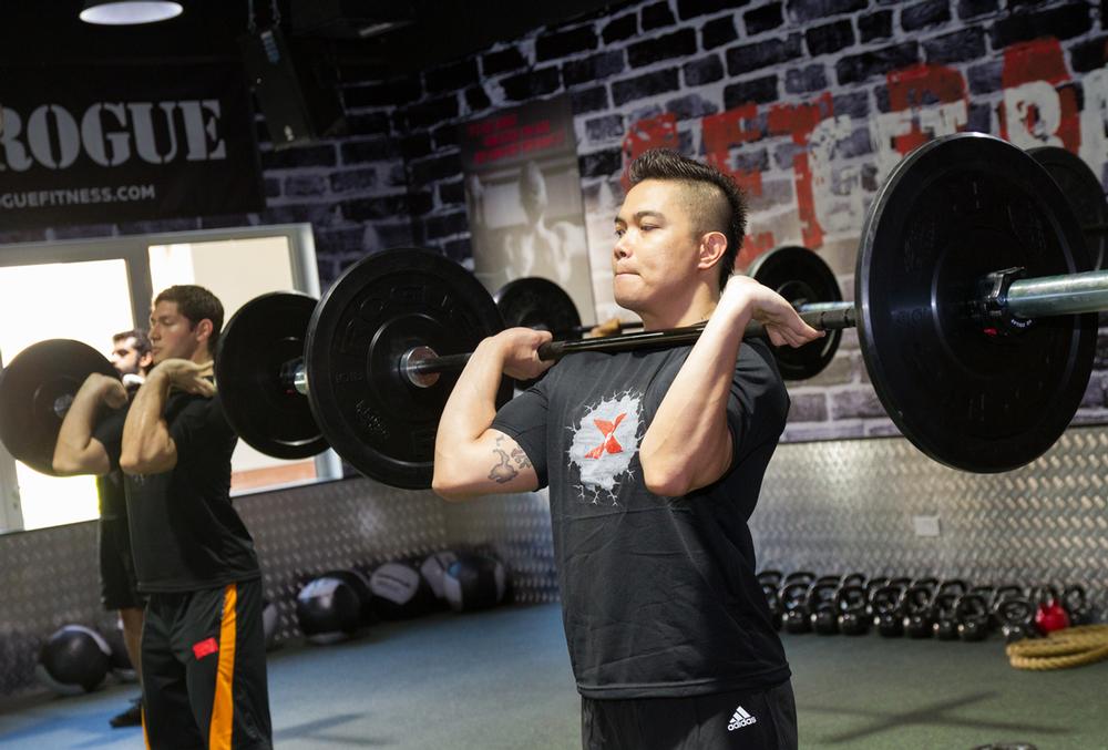 Xfit mixes functional training, gymnastics, movement and lifting