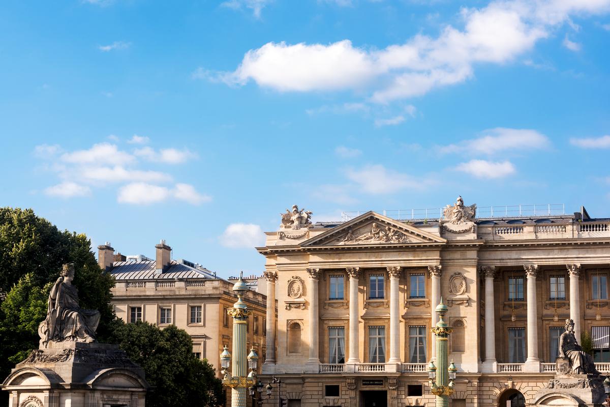 Hôtel de Crillon belongs to an architectural style that is among the finest examples of the French Neoclassical genre