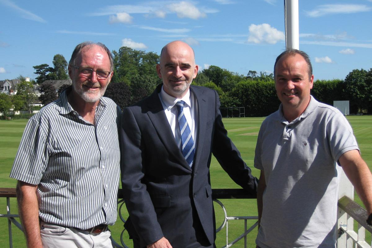 L-R: Jeff Morris, chair of the EGSC trustees, Wave’s CEO Duncan Kerr and treasurer of the EGSC trustees