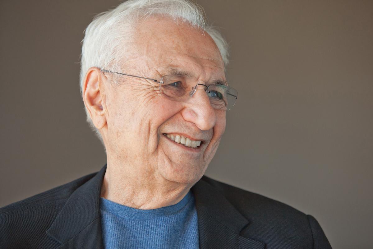 Gehry visited North Adams last week to visit the site earmarked for the Extreme Model Railroad and Contemporary Architecture Museum / Gehry Partners LLP Gehry visited North Adams last week to visit the site earmarked for the Extreme Model Railroad and Contemporary Architecture Museum / Gehry Partners LLP