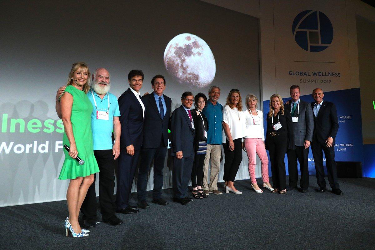 Susie Ellis announces the Wellness Moonshot at the Global Wellness Summit in Palm Beach / Global Wellness Summit