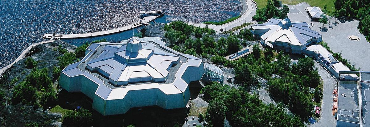 Science North opened in 1984 and is Northern Ontario's most popular tourist attraction / Science North Science North opened in 1984 and is Northern Ontario's most popular tourist attraction / Science North