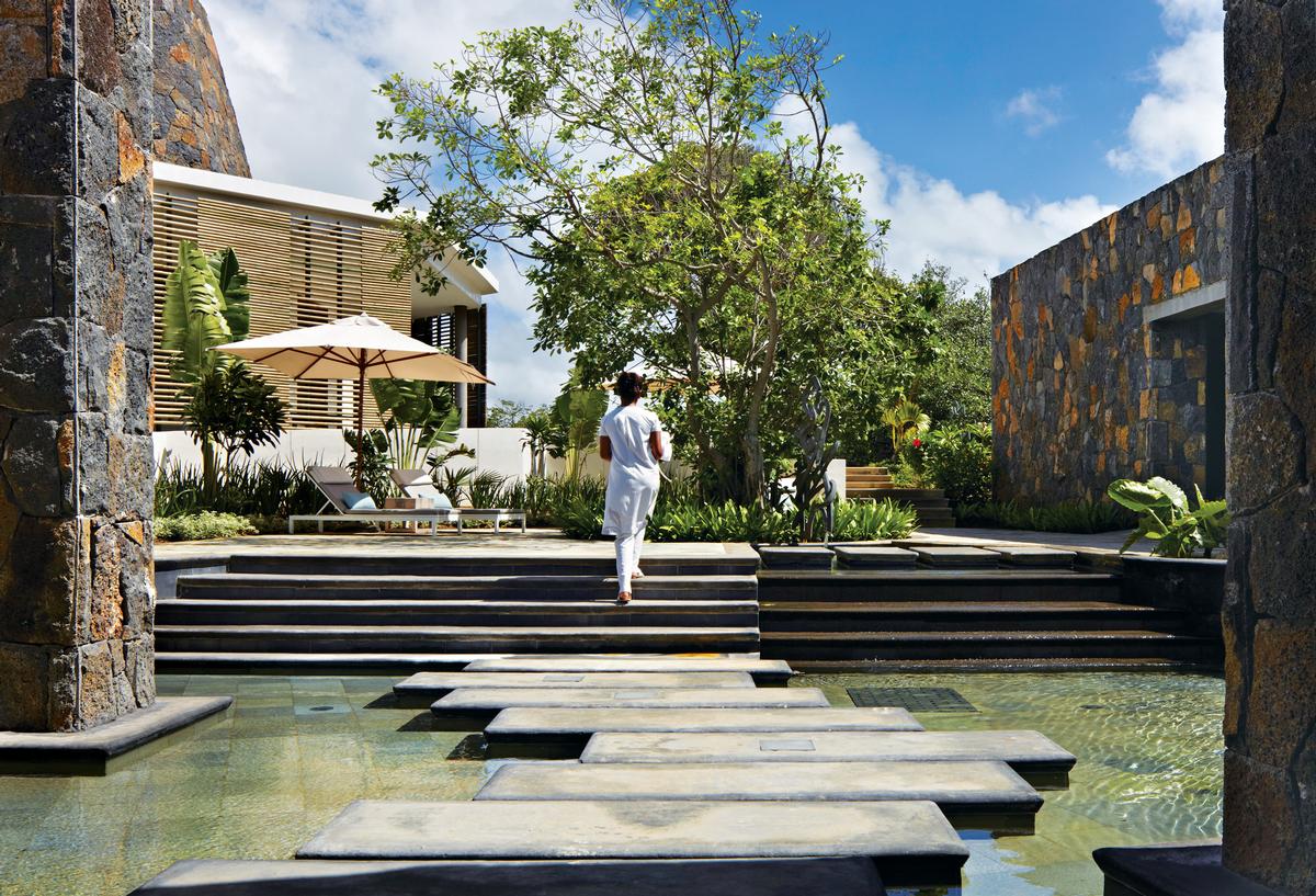 The Cinq Mondes spa at Long Beach Golf and Spa Resort features lava rock walls / 