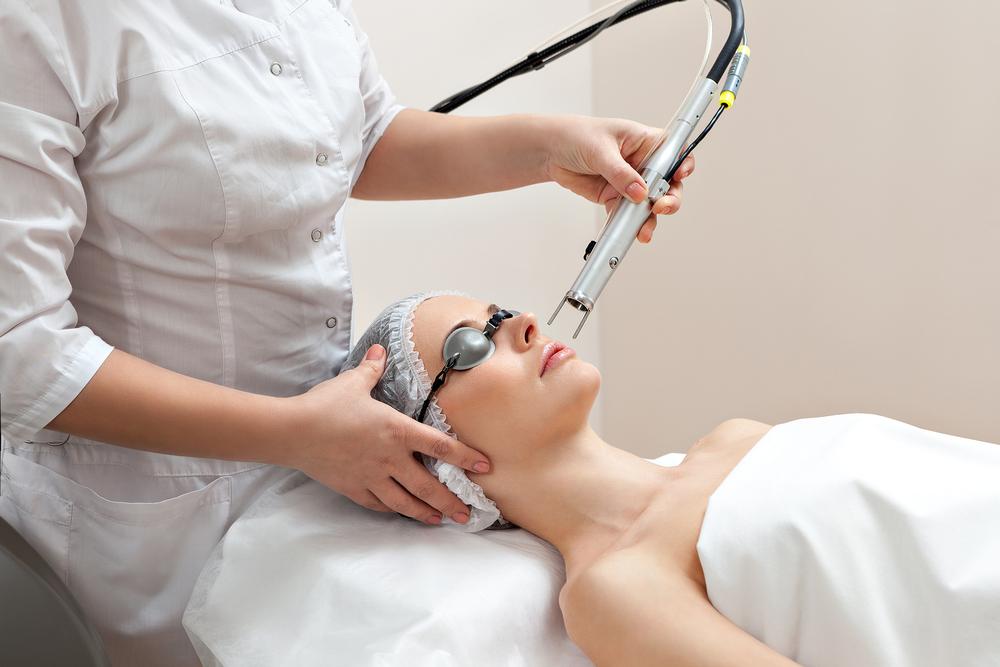 Minimally invasive treatments often incorporate high-tech skincare / Shutterstock
