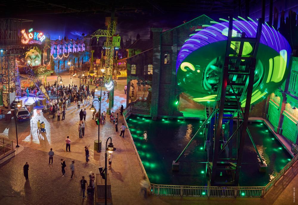 The Gotham City area features several Batman-themed rides, including Knight Flight, The Joker’s Fun House and Riddler’s Revolution 