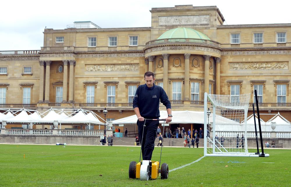 The pitch was prepared by Wembley head groundsman Tony Stones, who described being involved in the project as “a real honour”