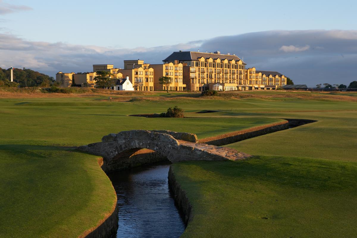 The Old Course Hotel borders the renowned 17th Road Hole of the Old Course and features a 25,000sq ft Kohler Waters Spa / Old Course Hotel