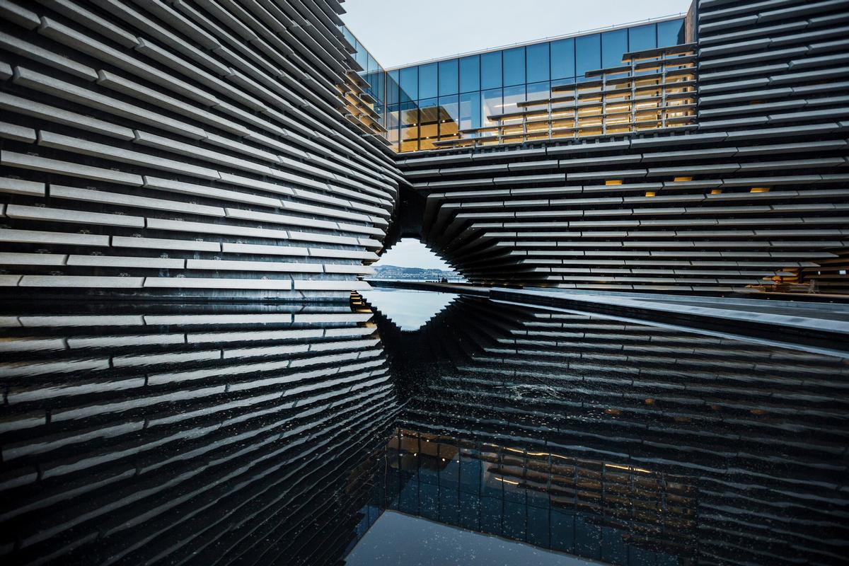 V&A Dundee has been designed to evoke the dramatic cliffs of Scotland’s east coast / V&A Dundee
