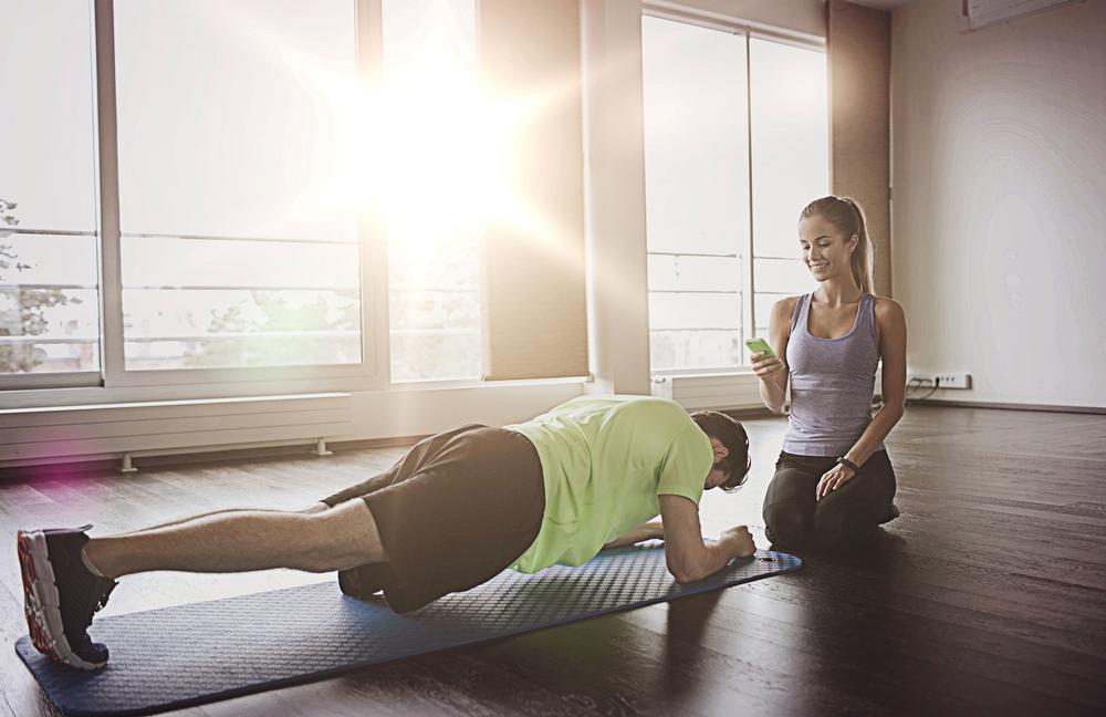 Sharing video footage of club activity on social media can drive engagement with members and prospects / PHOTOS: SHUTTERSTOCK.COM