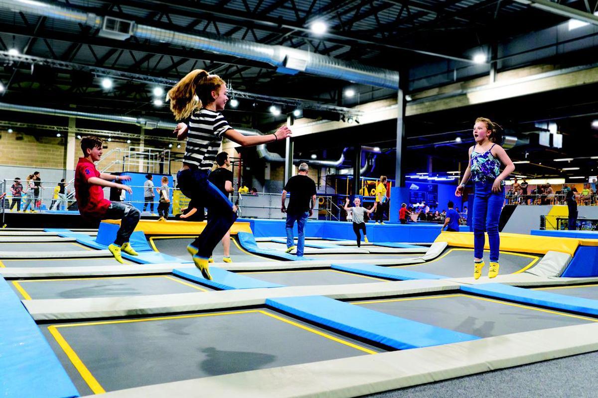 The partnership includes an agreement for Oxygen Freejumping’s court monitor staff to be trained by British Gymnastics tutors to achieve UKCC qualifications / Oxygen Freejumping