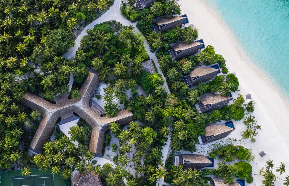 The resort was designed to promote nature and sustainability / WOW Architects The resort was designed to promote nature and sustainability / WOW Architects