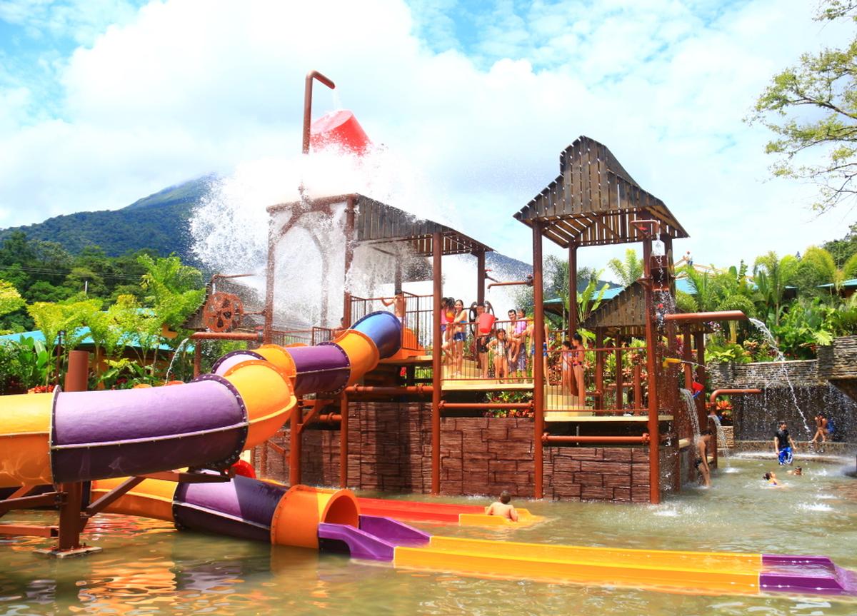 The attraction is the only one in Costa Rica to combine thermal experiences with a waterpark / 
