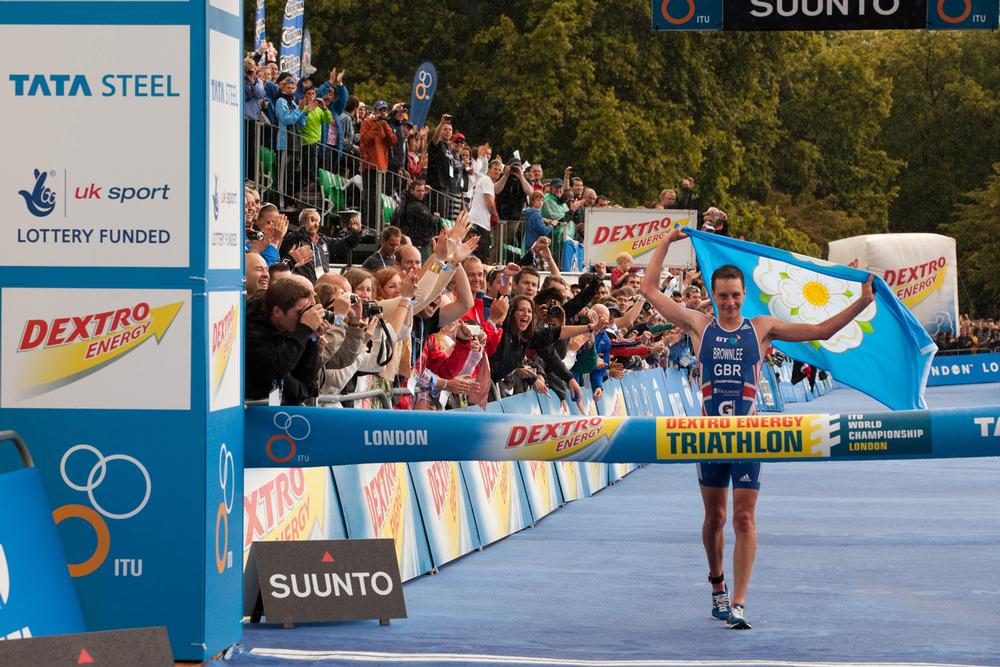 Alistair Brownlee is 2009/2011 World Triathlon Champion
