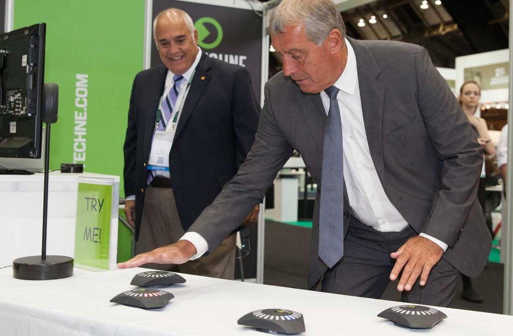 The convention attracts a number of leaders and former players who now work in the sector, Peter Shilton