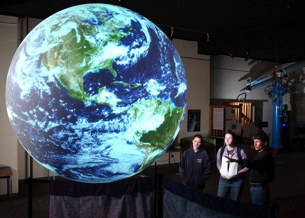 Science on a Sphere is an astronaut’s view of the earth’s weather 