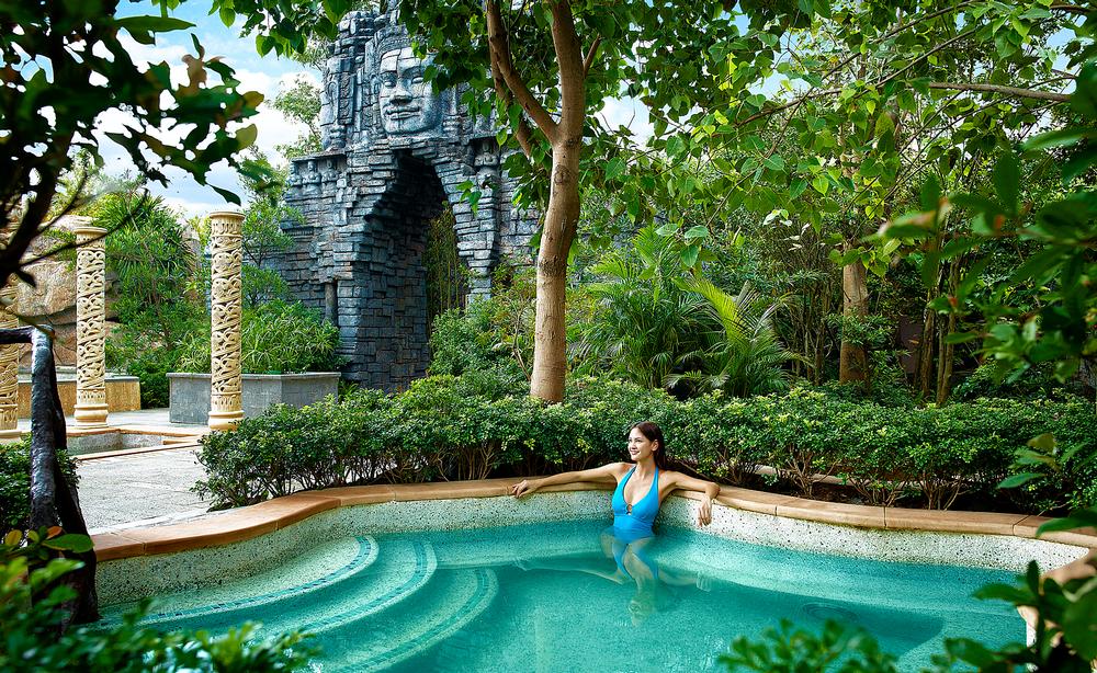 Foster said entertainment hot springs, which can include theme parks and thermal bathing, are growing in China / ©MISSION HILLS, HAINAN, CHINA
