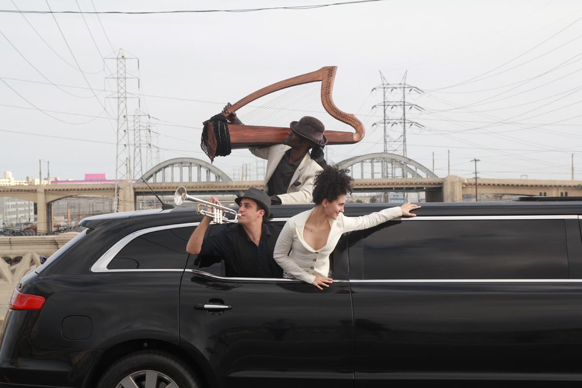 <i>Hopscotch</i>, an opera, is performed from cars driving the streets of LA, California / Dana Ross
