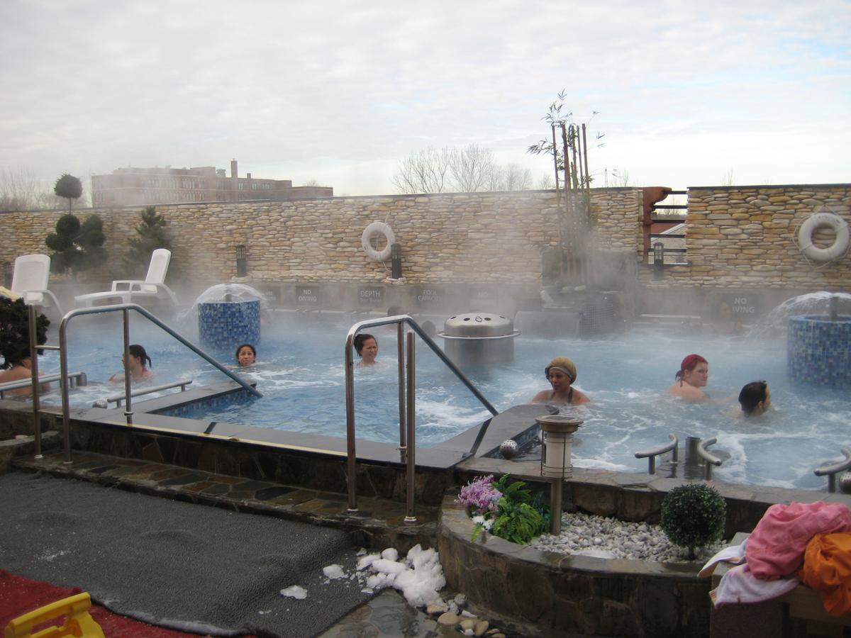 The relaxation hub’s website urges swimmers to 'use caution while utilising the pools' / Spa Castle