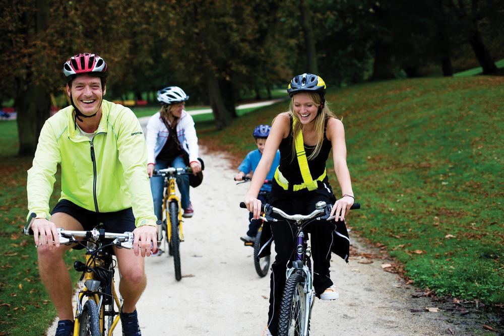 According to APS data, the number of people cycling regularly in 2010/11 grew by 126,400 since 2005/6