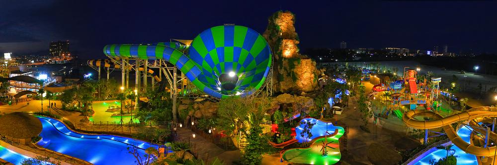 WhiteWater West installed their SuperBowl, Boomerango, Rattler, Freefall, Abyss and more at Vana Nava Hua Hin, Thailand