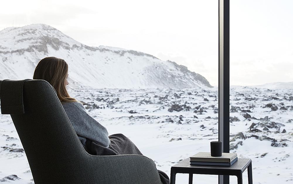 Hotel suites overlook Iceland’s dramatic landscape
