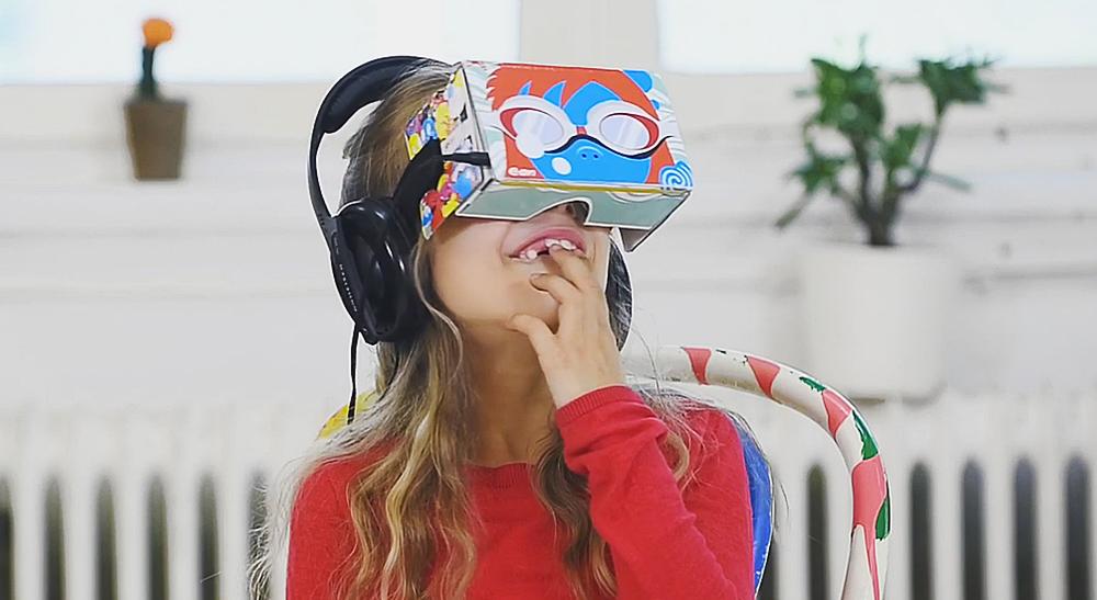 4,000 free headsets will be made available. 

