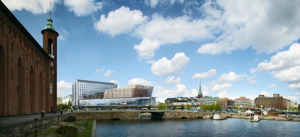 The Radisson Blu Waterfront Hotel (glass building on left of image) is cooled using lake water 