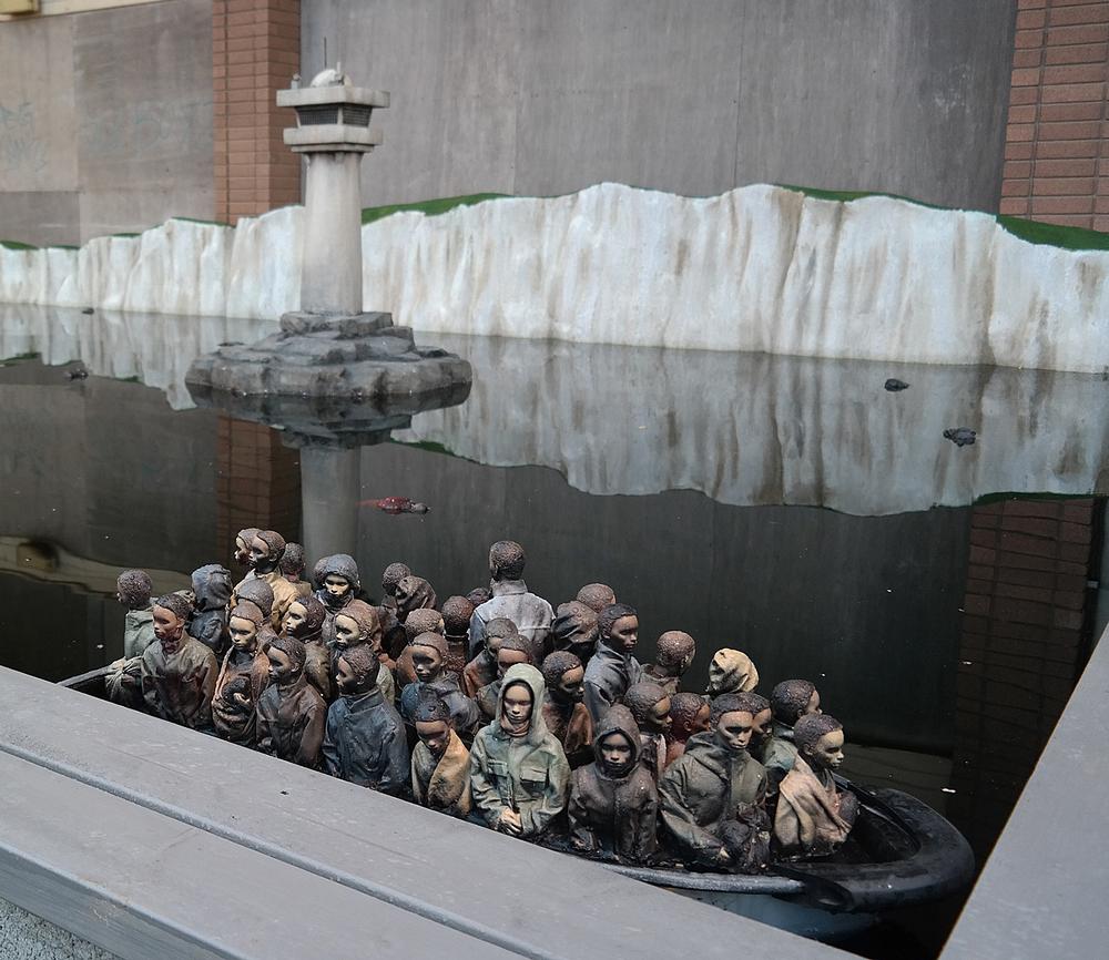 Banksy’s Immigrants on a Boat / FLICKR/BBC_FANGIRL