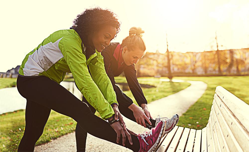 Apps can enable people to buddy up with those of similar fitness levels / SHUTTERSTOCK.COM