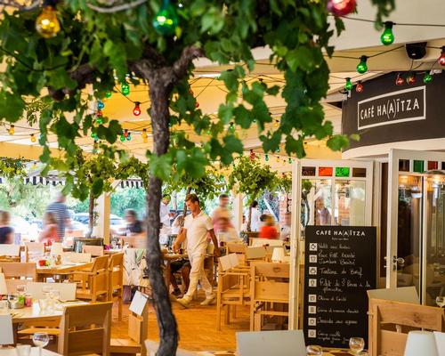 Located within a neo-Basque structure in the Bay of Arcachon, Hotel Haïtza and the Ha(a)ïtza café will offer a place for tourists and residents to socialise and relax along the waterfront / Philippe Starck